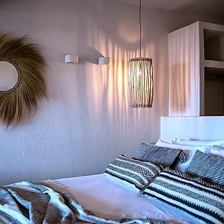 Seesoo Beachfront Luxury Hideaway 4* Parikia (Paros)