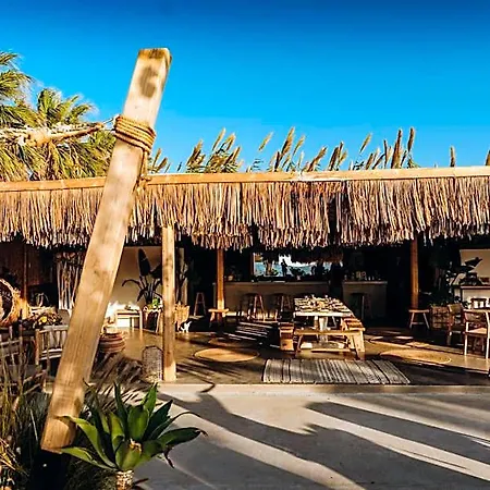 Seesoo Beachfront Luxury Hideaway Hotel